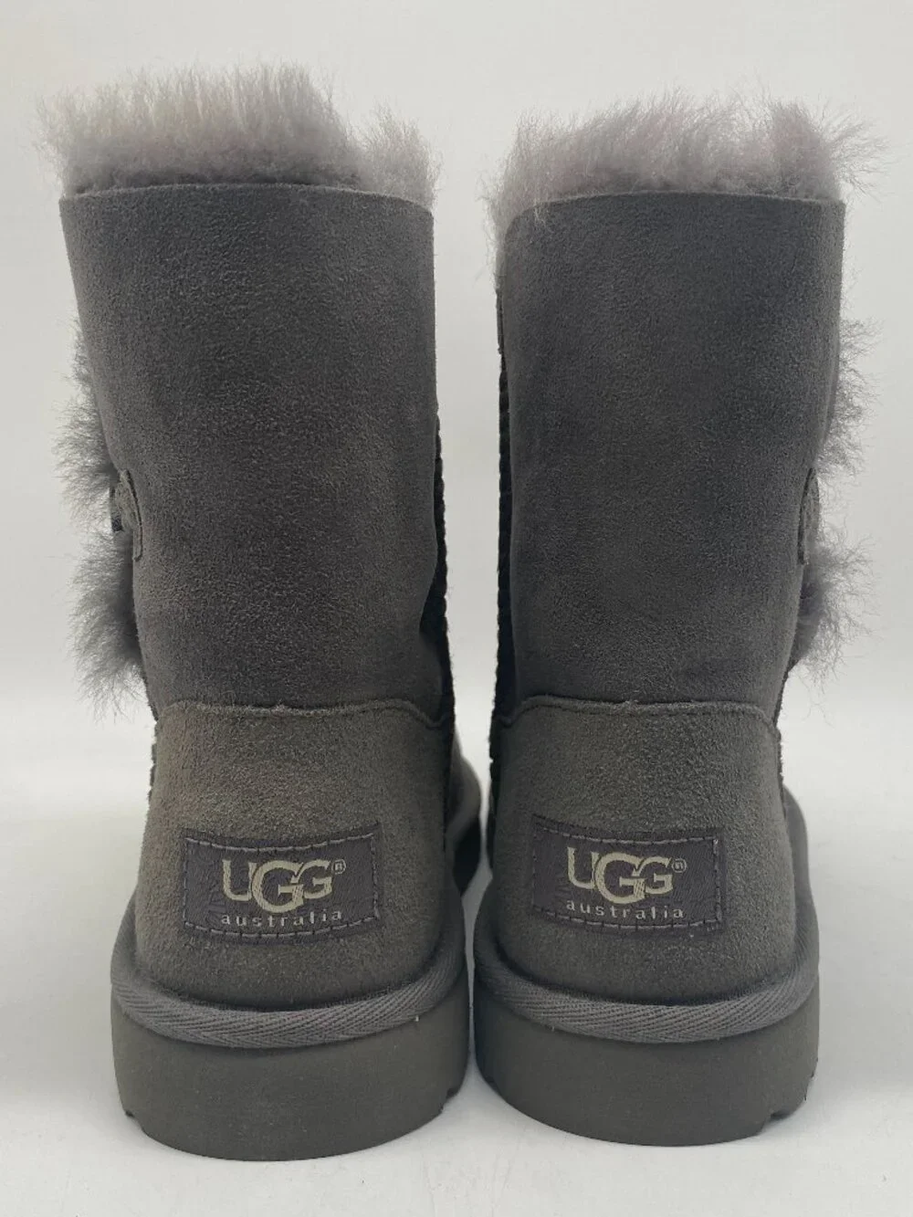 UGG KIDS BAILEY BUTTON GREY US KIDS SIZE 1